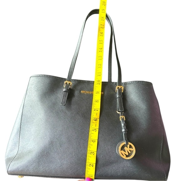 ▶️ Michael Kors ◀️ Jet Set Travel Large Saffiano Leather Tote Bag, Black - Picture 8 of 14